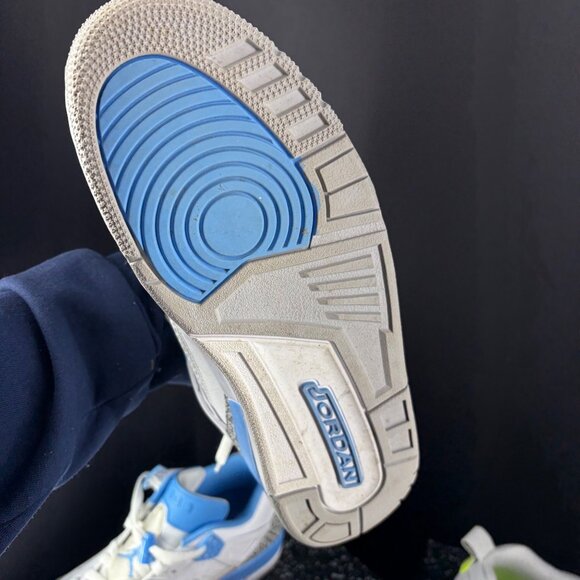 Air Jordan Spizike Low Sneaker Bundle White/University Blue & Grey/Yellow Size 1 - Picture 8 of 16